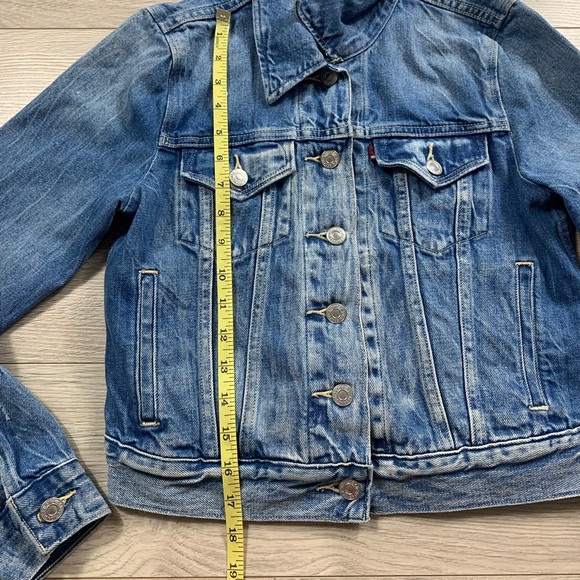 Levi’s Trucker Denim Jean Jacket - Picture 10 of 11
